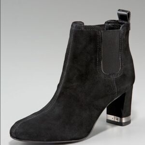 Tory Burch April Block Heel Pull On Ankle Boot Bootie in Black Suede Size 6